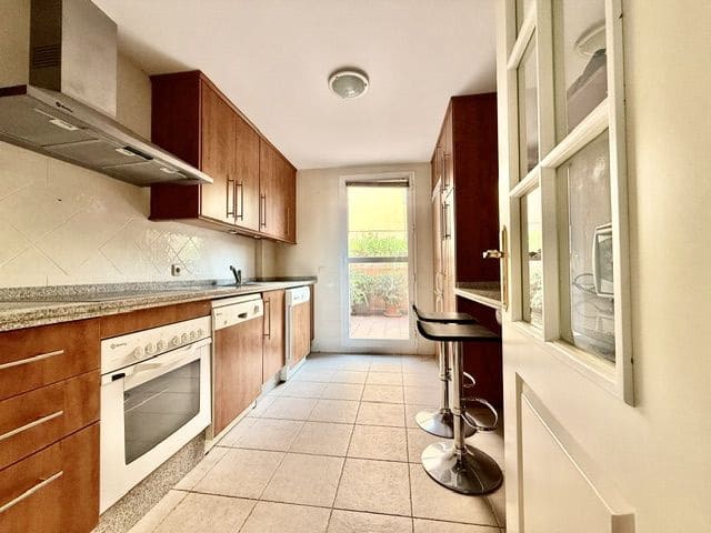 2 chambre Appartement à vendre à Marbella avec piscine garage - 390 000 € (Ref: 10148948)