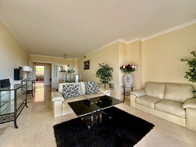 2 chambre Appartement à vendre à Marbella avec piscine garage - 390 000 € (Ref: 10148948)