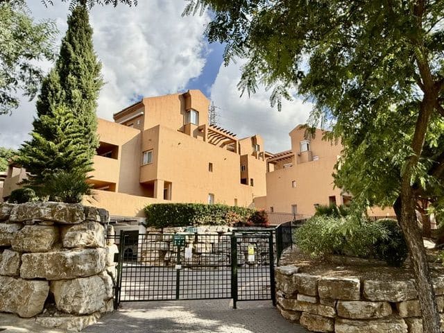 2 chambre Appartement à vendre à Marbella avec piscine garage - 390 000 € (Ref: 10148948)