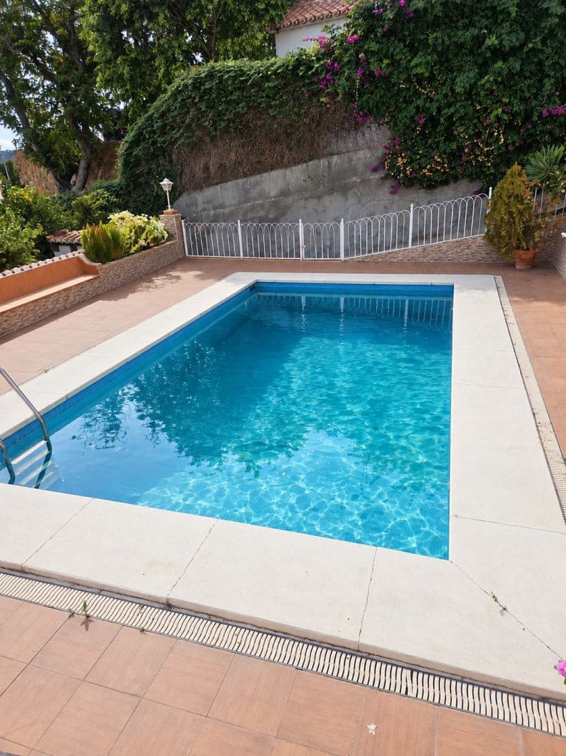 4 bedroom Villa for sale in Casarabonela with pool garage - € 420,000 (Ref: 10159628)
