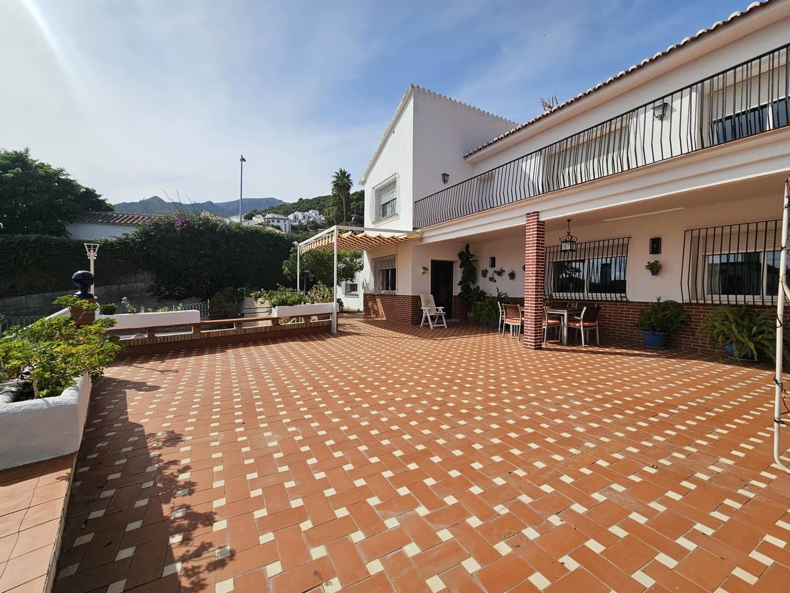 4 bedroom Villa for sale in Casarabonela with pool garage - € 420,000 (Ref: 10159628)