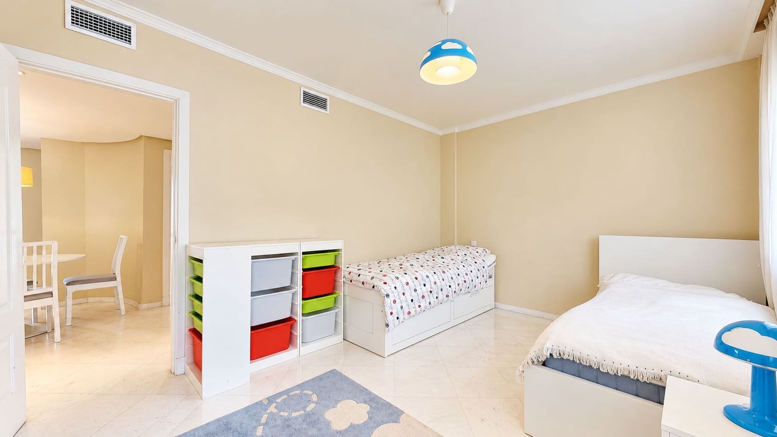 2 slaapkamer Appartement te koop in La Mairena met zwembad garage - € 319.000 (Ref: 10159629)
