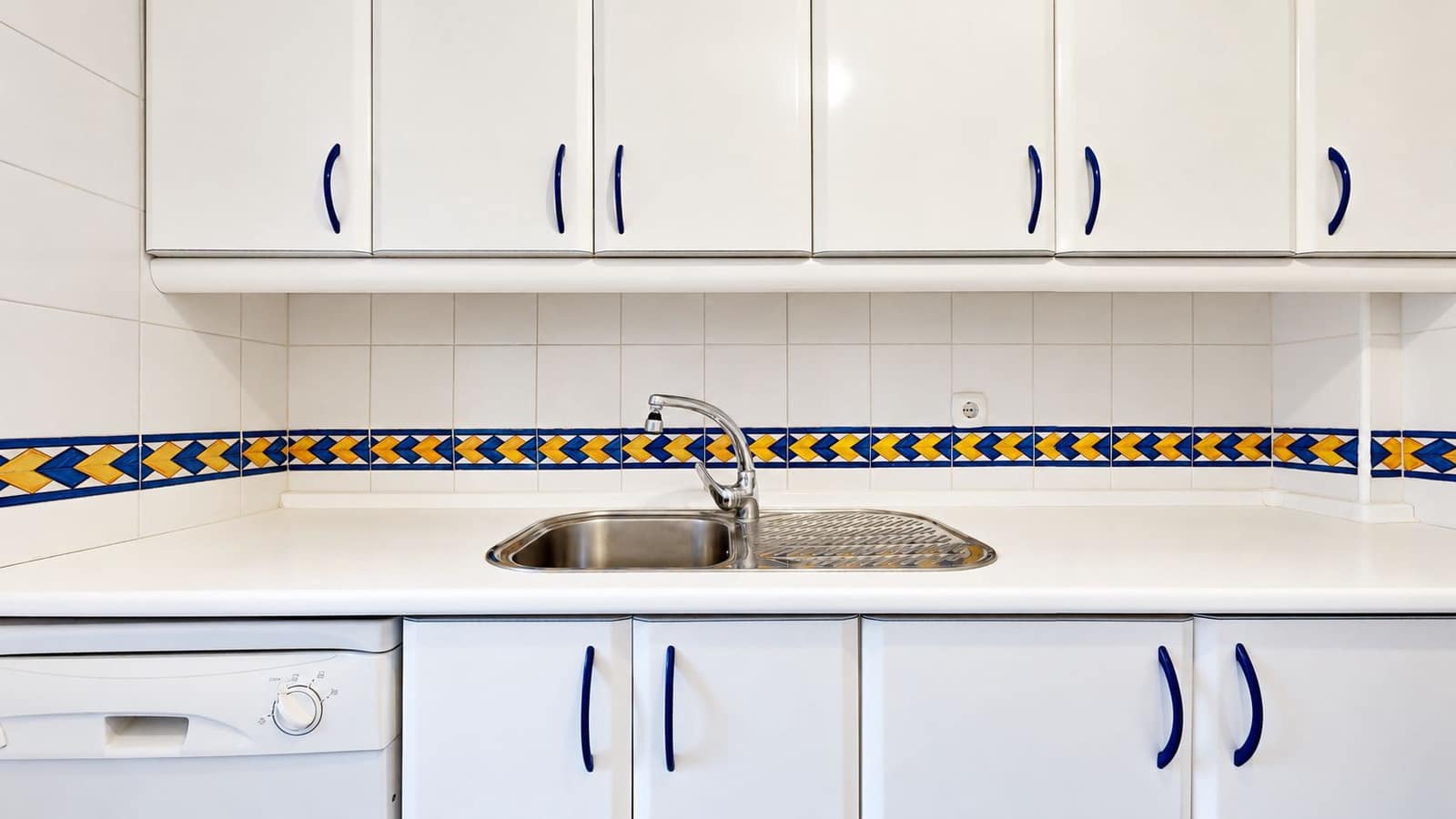 2 slaapkamer Appartement te koop in La Mairena met zwembad garage - € 319.000 (Ref: 10159629)