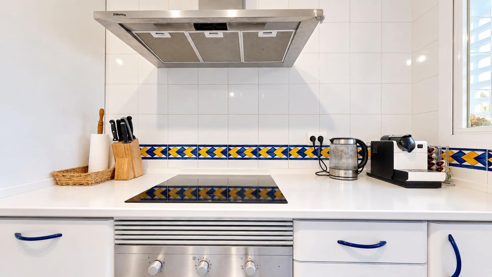2 slaapkamer Appartement te koop in La Mairena met zwembad garage - € 319.000 (Ref: 10159629)