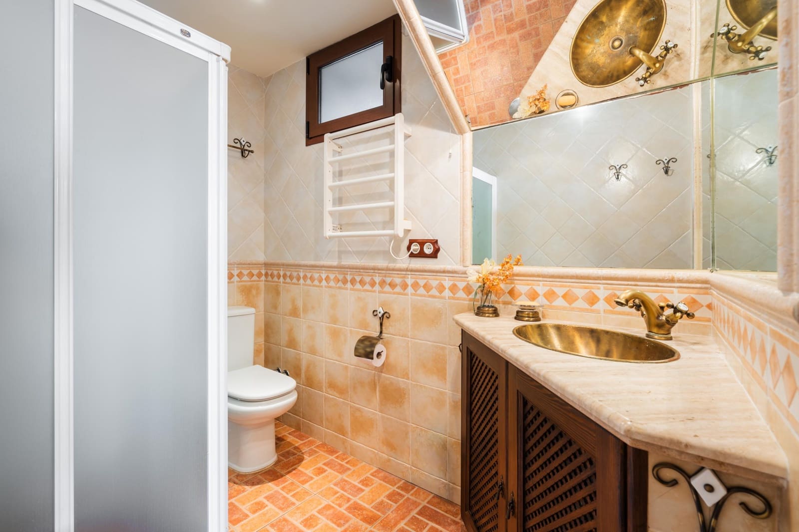 4 slaapkamer Rijtjeshuis te koop in Istan - € 330.000 (Ref: 10161755)