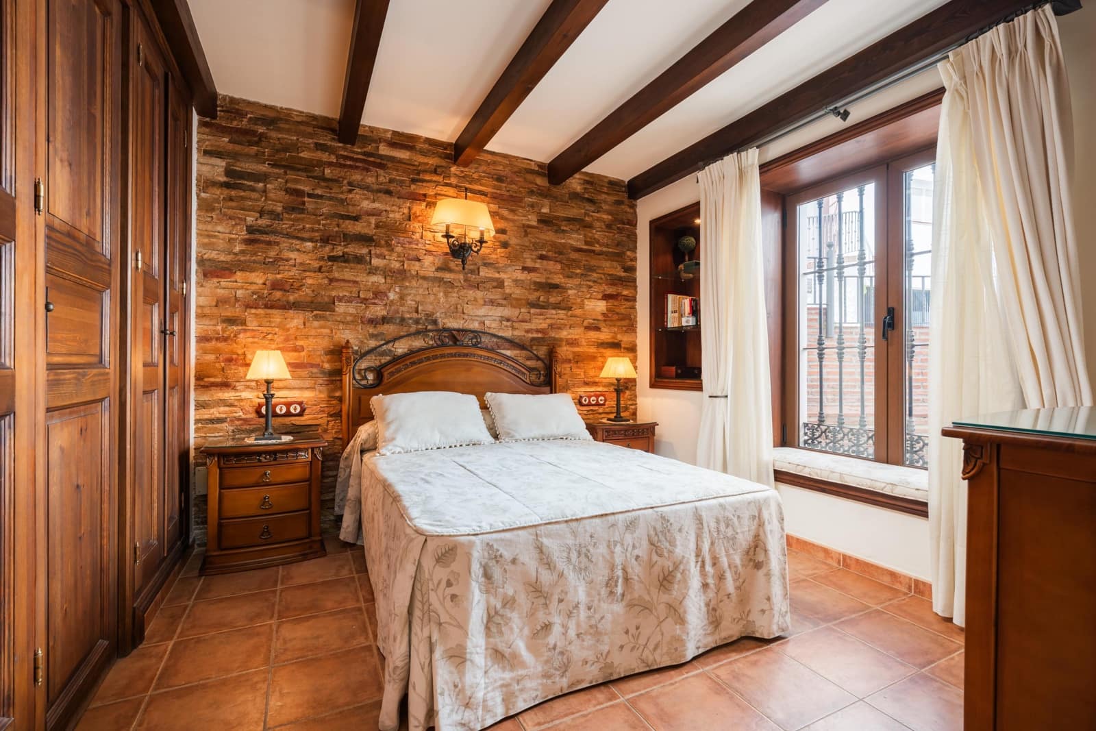 4 slaapkamer Rijtjeshuis te koop in Istan - € 330.000 (Ref: 10161755)