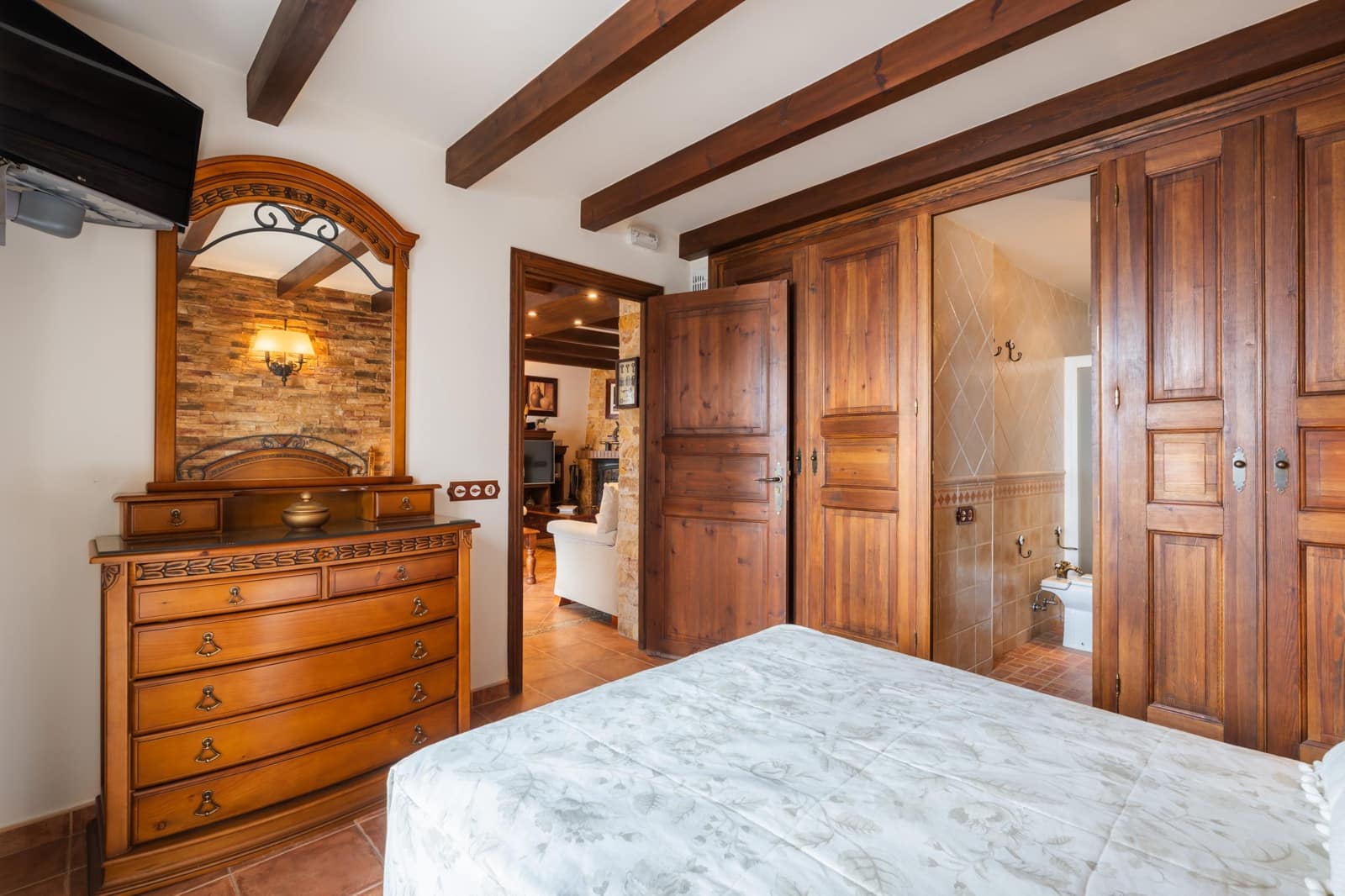 4 slaapkamer Rijtjeshuis te koop in Istan - € 330.000 (Ref: 10161755)