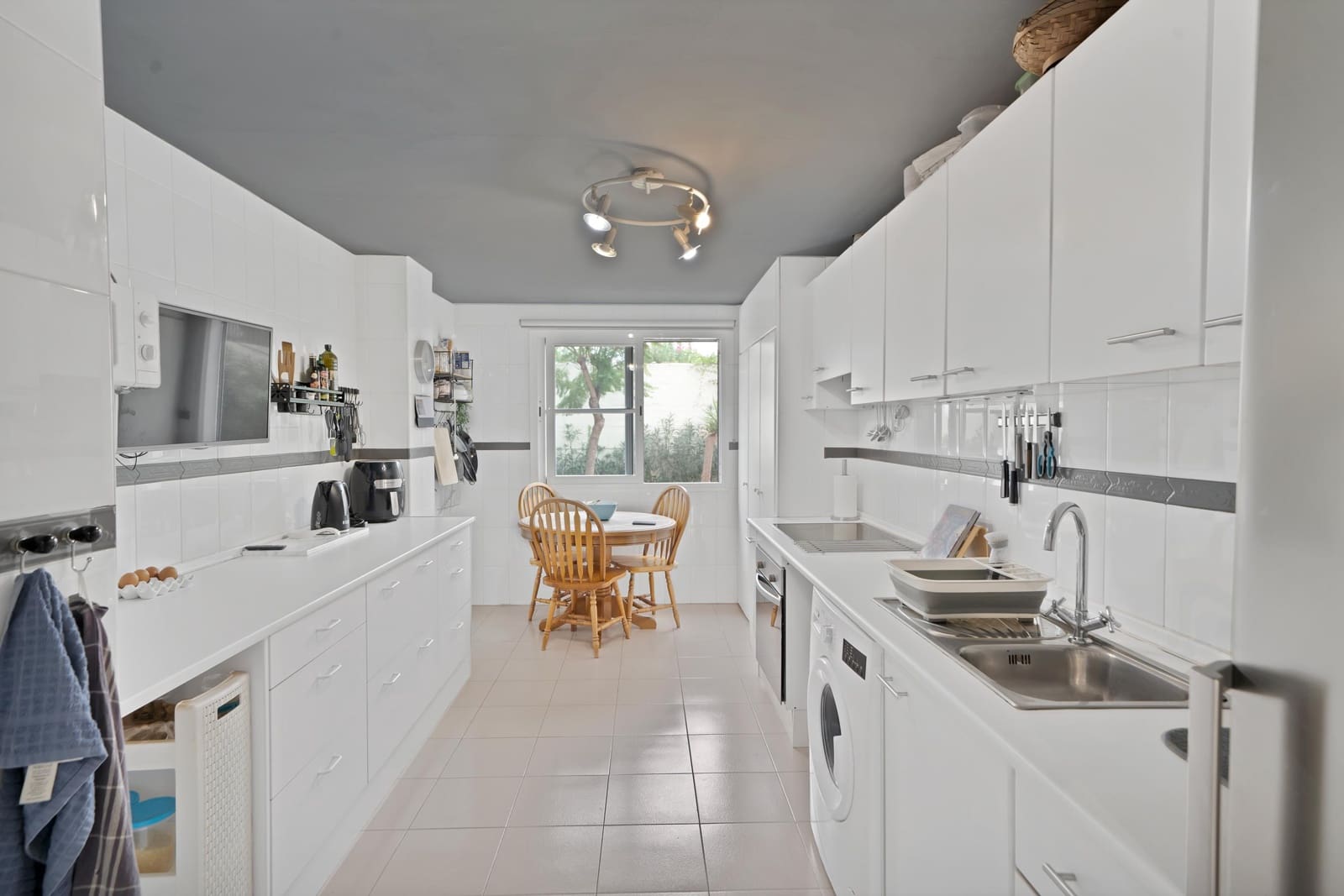 2 sovrum Lägenhet till salu i New Golden Mile med pool - 395 000 € (Ref: 10161756)