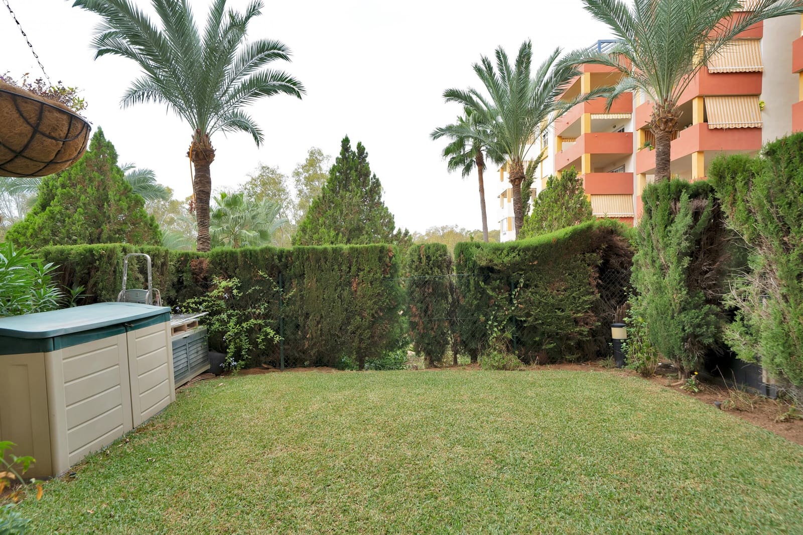 2 sovrum Lägenhet till salu i New Golden Mile med pool - 395 000 € (Ref: 10161756)