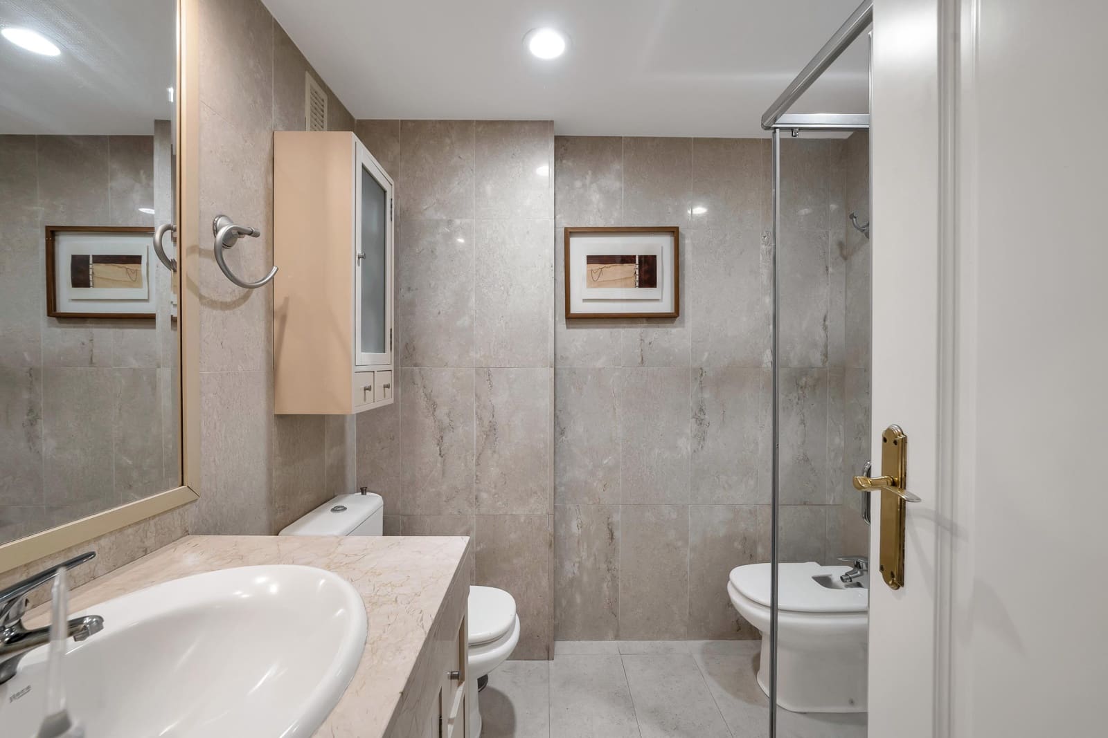 2 slaapkamer Appartement te koop in Nueva Andalucia met zwembad garage - € 500.000 (Ref: 10173875)