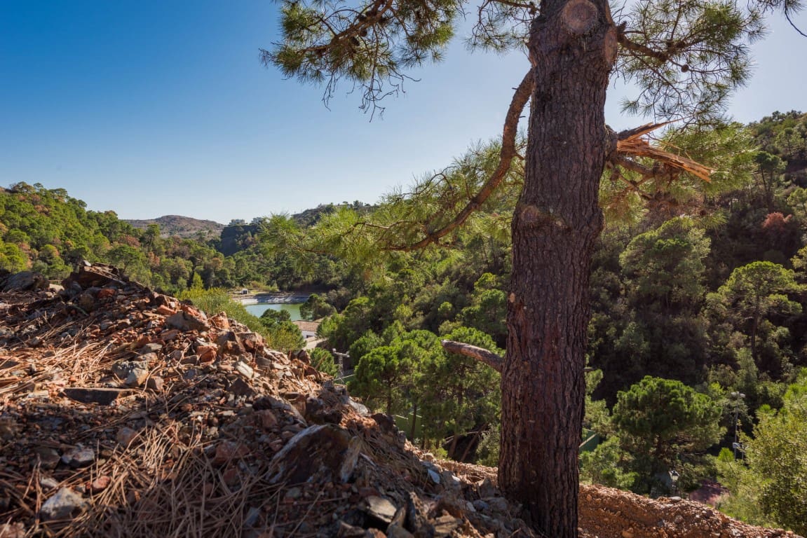 Building Plot for sale in Benahavis - € 299,000 (Ref: 7943467)