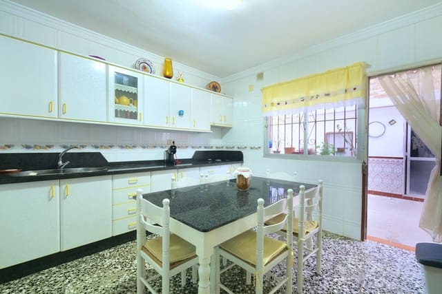 4 soveværelse Rækkehus til salg i Vélez-Málaga - € 221.500 (Ref: 7997029)