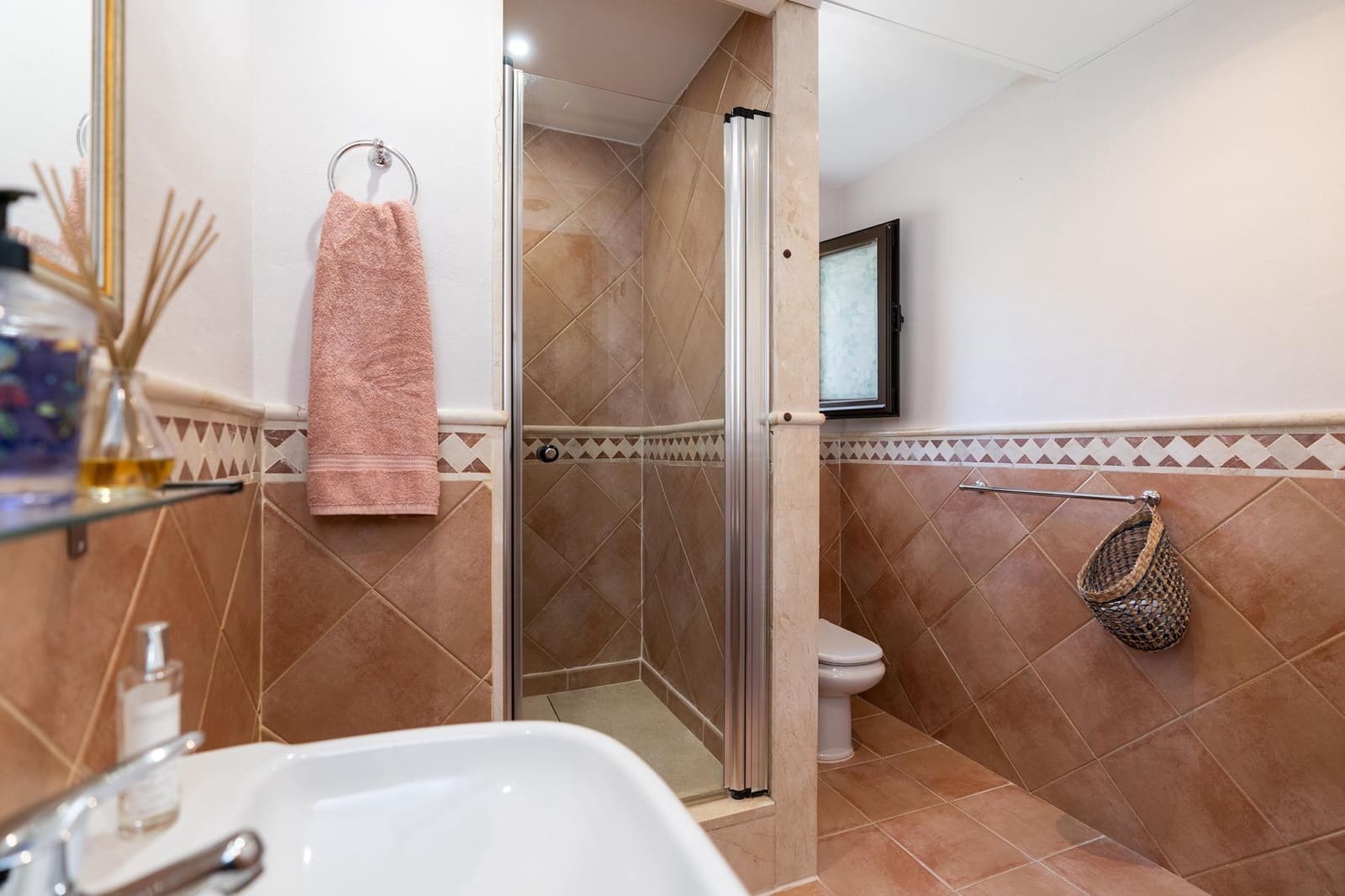 2 sovrum Lägenhet att hyra i Marbella med pool - 1 800 € (Ref: 8344975)