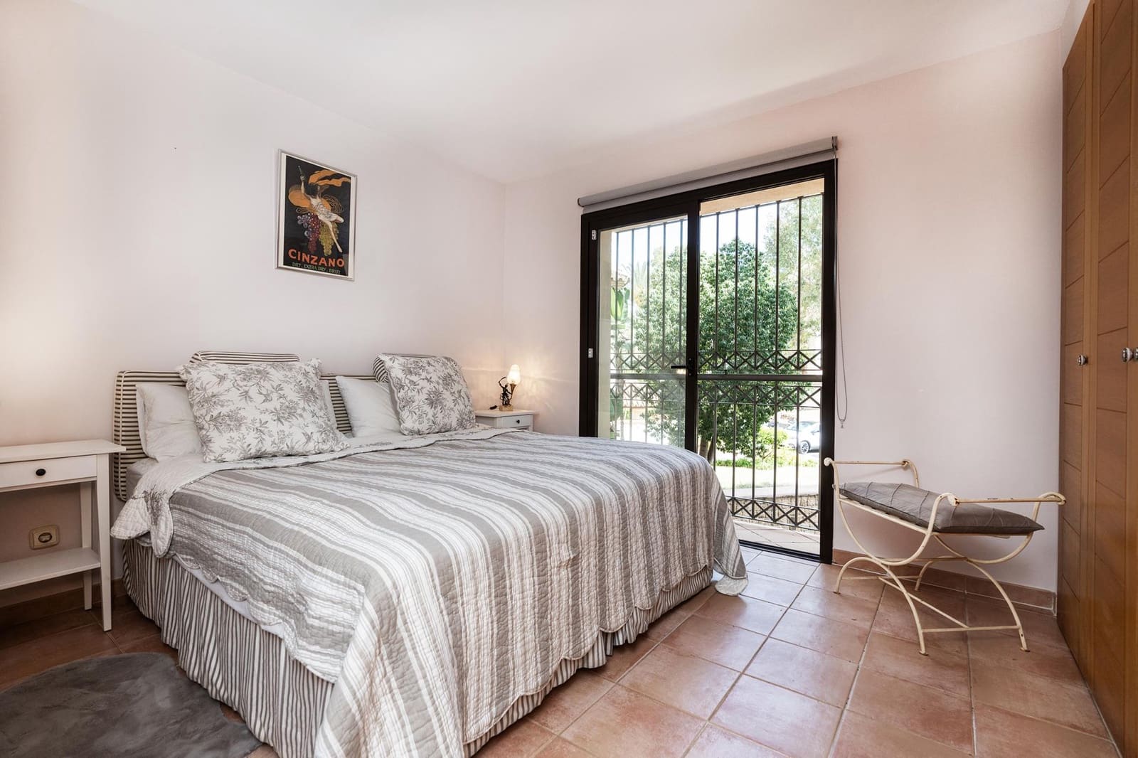 2 sovrum Lägenhet att hyra i Marbella med pool - 1 800 € (Ref: 8344975)