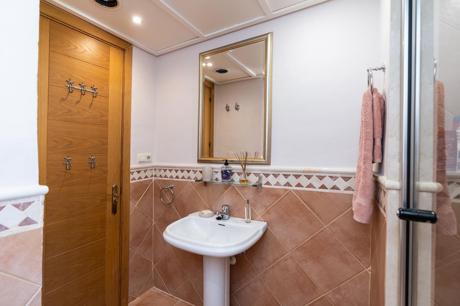 2 soveværelse Lejlighed til leje i Rio Real med swimmingpool - € 1.800 (Ref: 8344975)