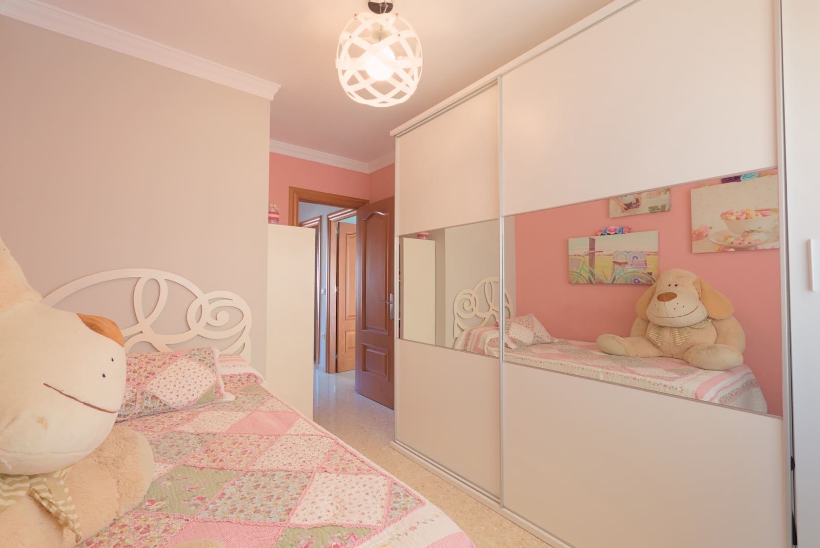 3 soveværelse Rækkehus til salg i Torre del Mar med swimmingpool - € 410.000 (Ref: 8463872)