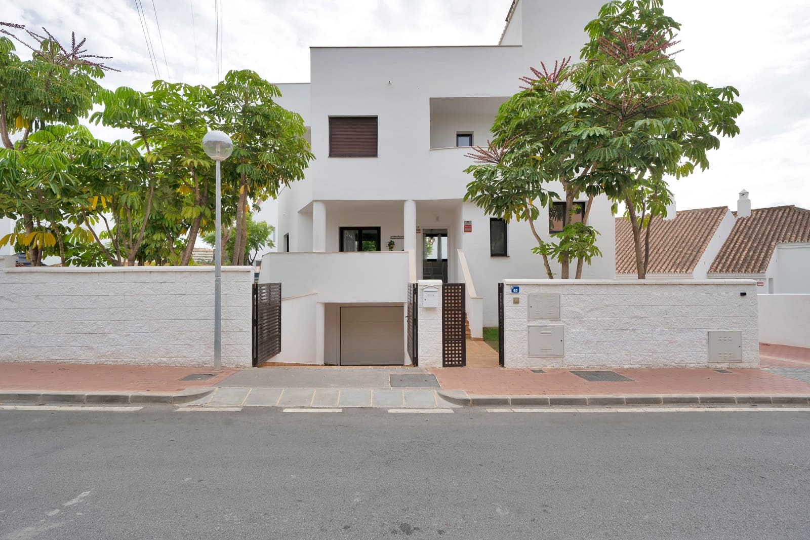 3 bedroom Villa for sale in Riviera del Sol - € 558,000 (Ref: 8557296)