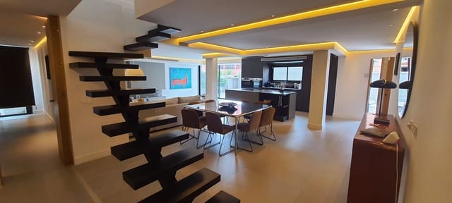 4 makuuhuone Huvila vuokrattavana paikassa Marbella - 6 900 € (Ref: 8561595)