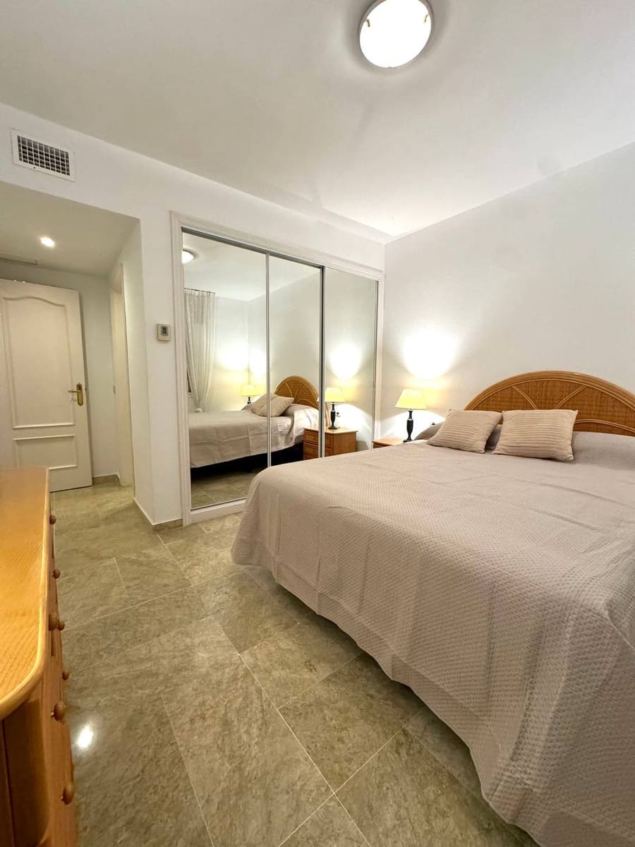 2 soverom Leilighet til leie i Estepona med svømmebasseng - € 2 000 (Ref: 8630212)