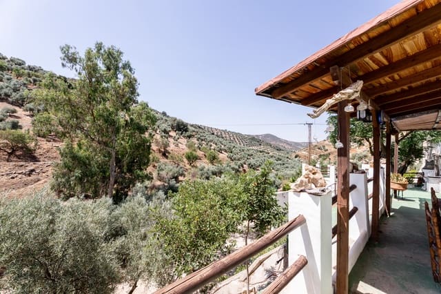 5 soveværelse Finca/Landehus til salg i Cuevas de San Marcos med swimmingpool - € 238.000 (Ref: 8645188)