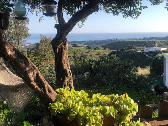 Chalet de 3 habitaciones en Cajiz, Vélez-Málaga en venta con piscina garaje - 485.000 € (Ref: 8652266)
