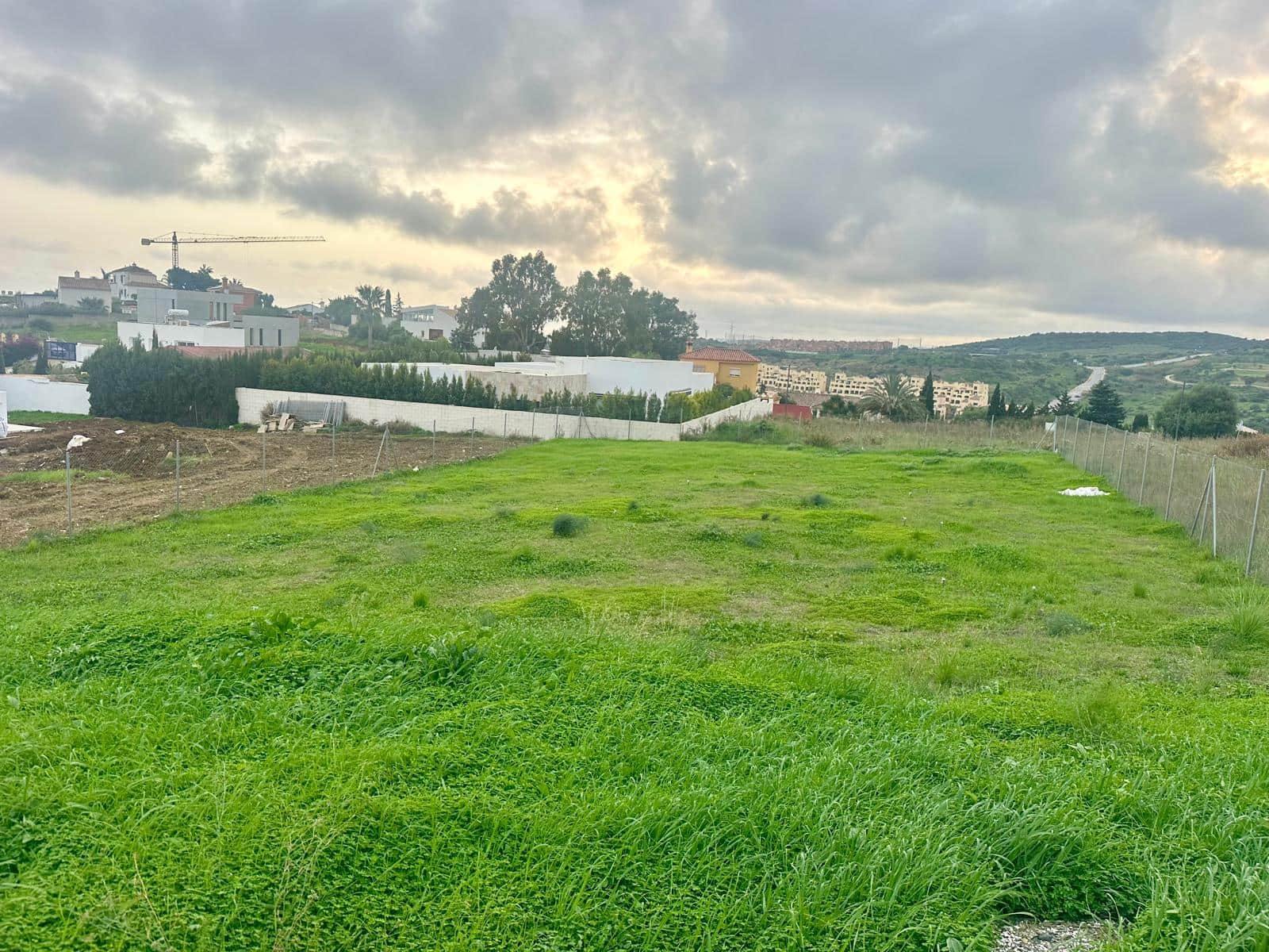 Building Plot for sale in Estepona - € 449,000 (Ref: 8679995)