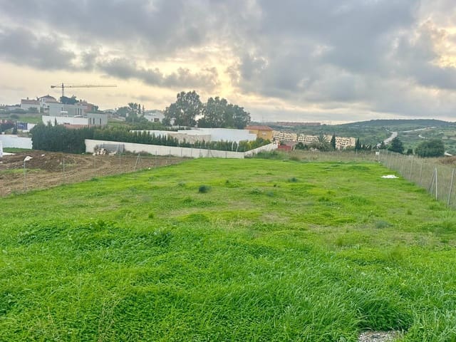 Terreno para Construção para venda em Estepona - 449 000 € (Ref: 8679995)