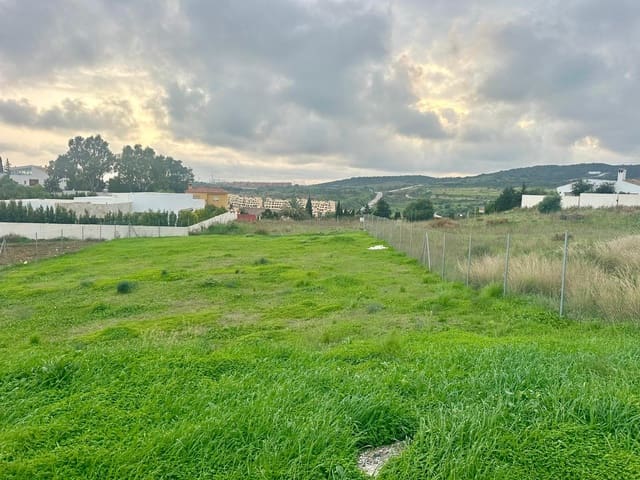 Terreno para Construção para venda em Estepona - 449 000 € (Ref: 8679995)