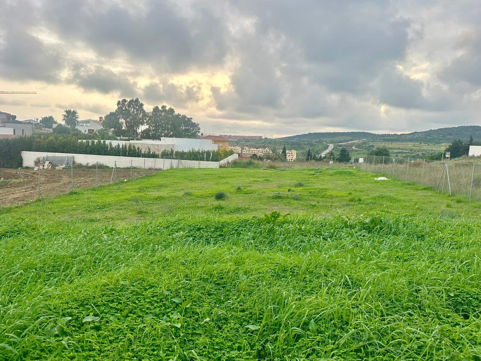 Building Plot for sale in Estepona - € 449,000 (Ref: 8679995)