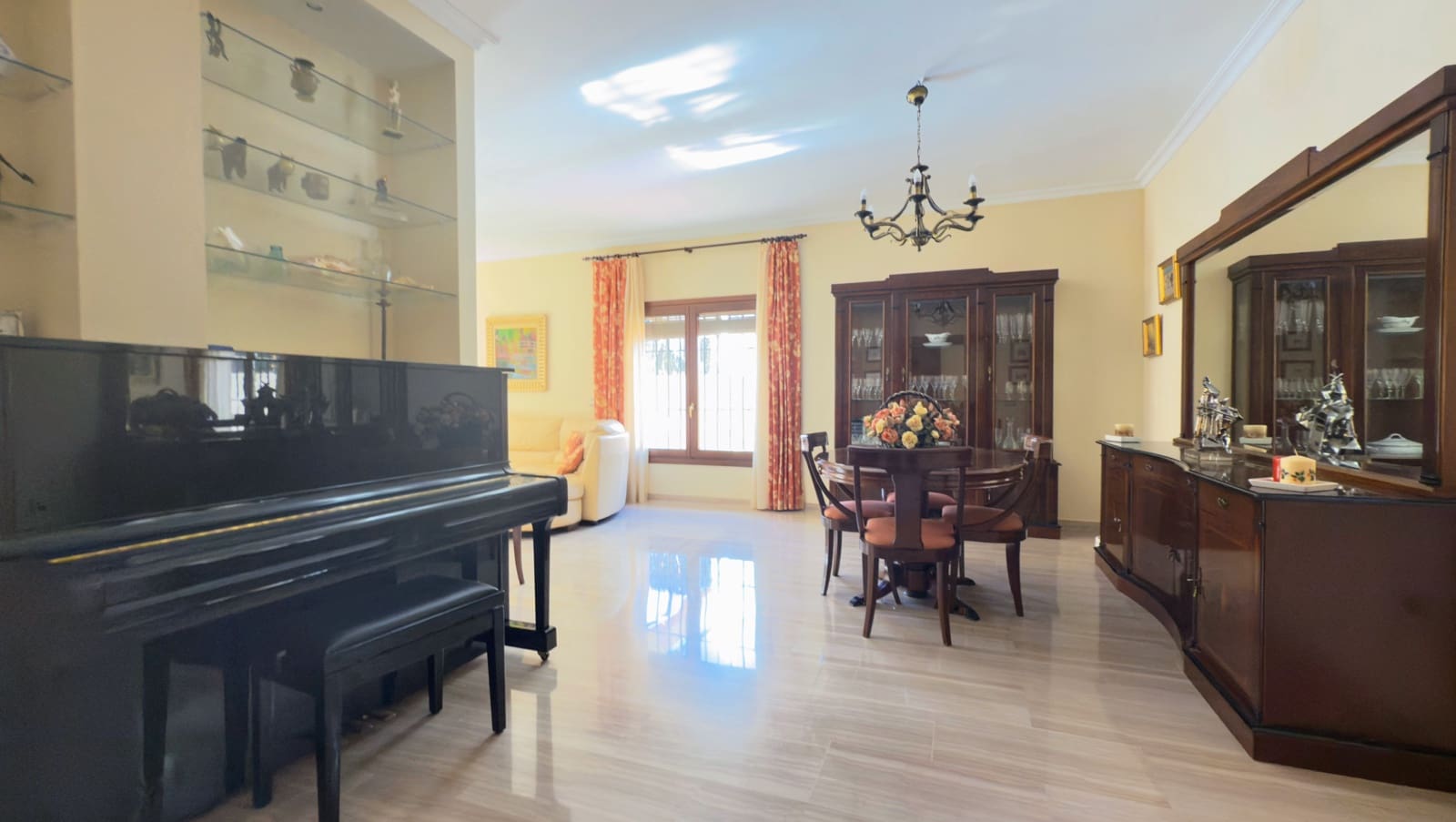 4 quarto Moradia para venda em Antequera com piscina - 525 000 € (Ref: 8709299)