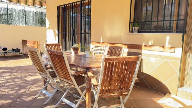 4 Zimmer Villa zu verkaufen in Antequera mit Pool - 525.000 € (Ref: 8709299)