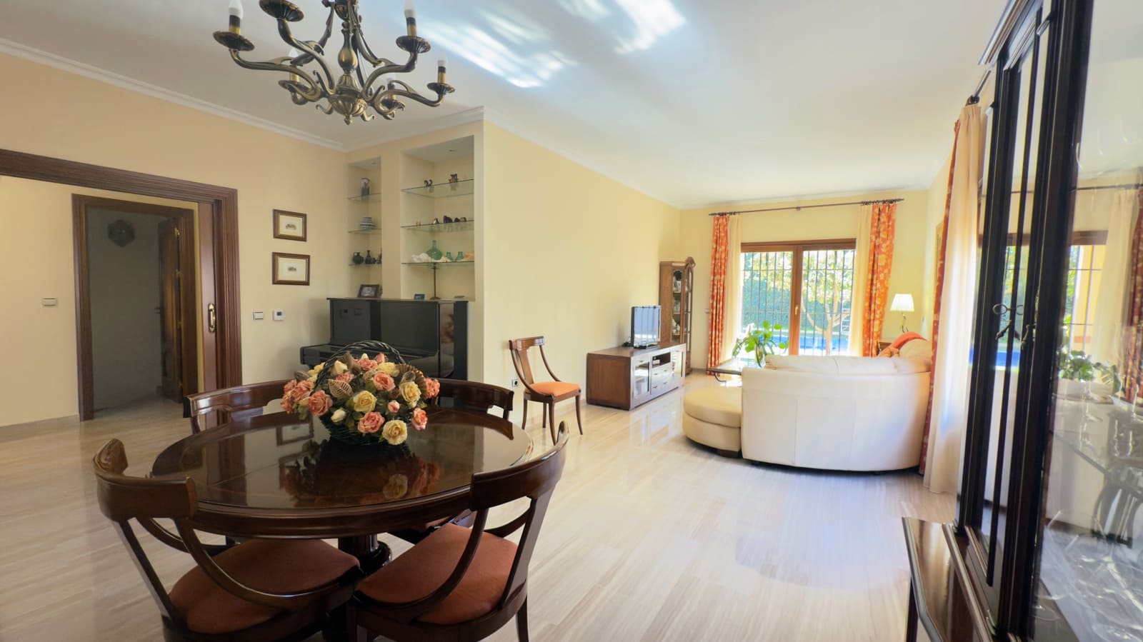 4 quarto Moradia para venda em Antequera com piscina - 525 000 € (Ref: 8709299)