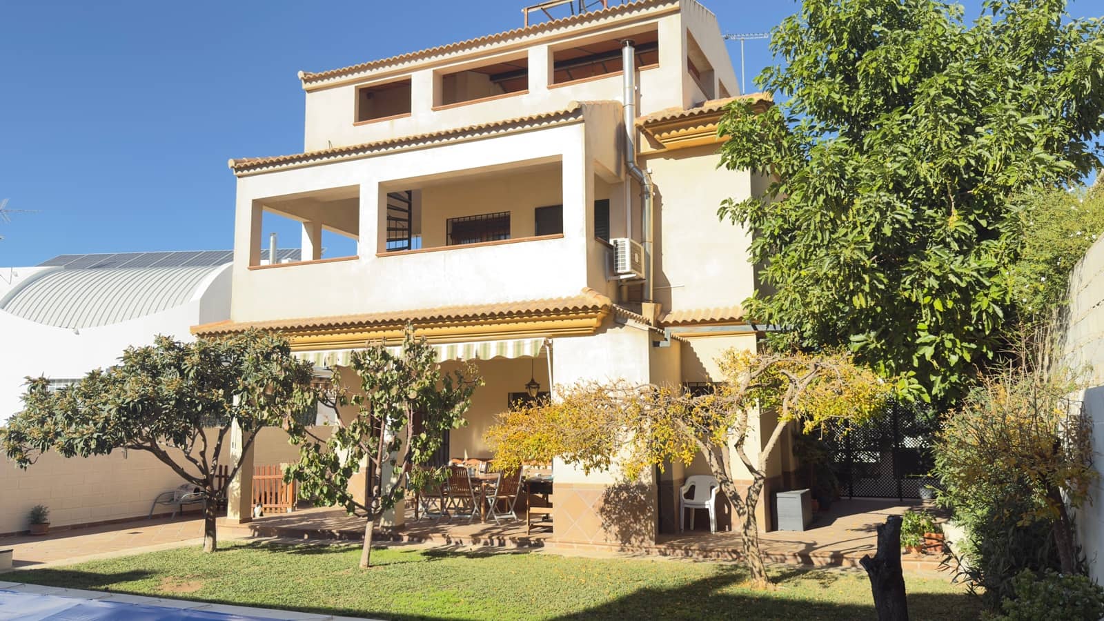 4 quarto Moradia para venda em Antequera com piscina - 525 000 € (Ref: 8709299)