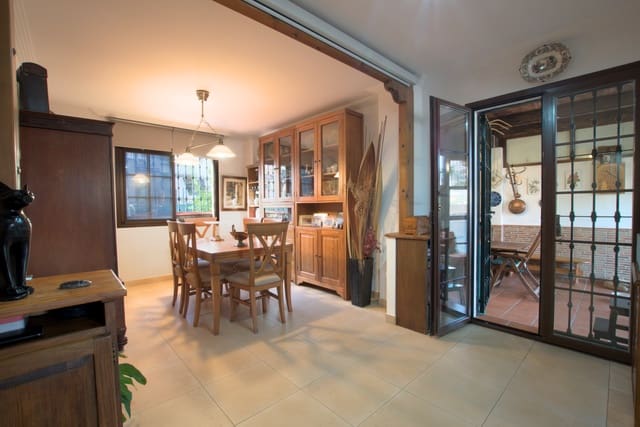 3 sypialnia Dom szeregowy na sprzedaż w Alhaurín de la Torre z basenem - 525 000 € (Ref: 8781769)