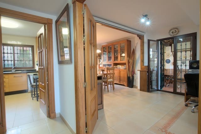 3 sypialnia Dom szeregowy na sprzedaż w Alhaurín de la Torre z basenem - 525 000 € (Ref: 8781769)