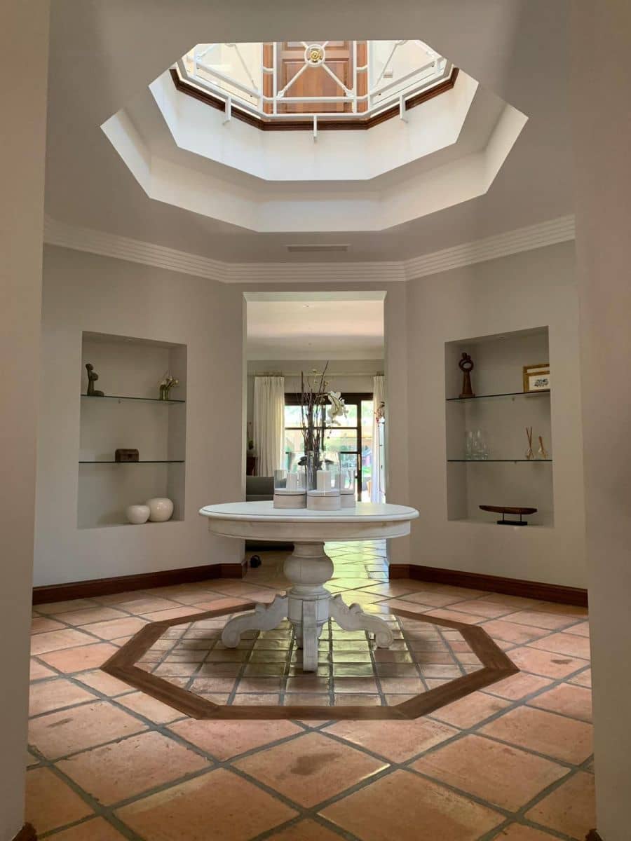 5 soverom Villa til leie i Golden Mile med svømmebasseng - € 15 000 (Ref: 8786436)