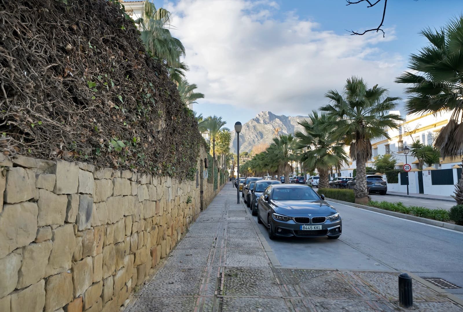 3 sypialnia Apartament do wynajęcia w Marbella z basenem - 3 500 € (Ref: 8792578)