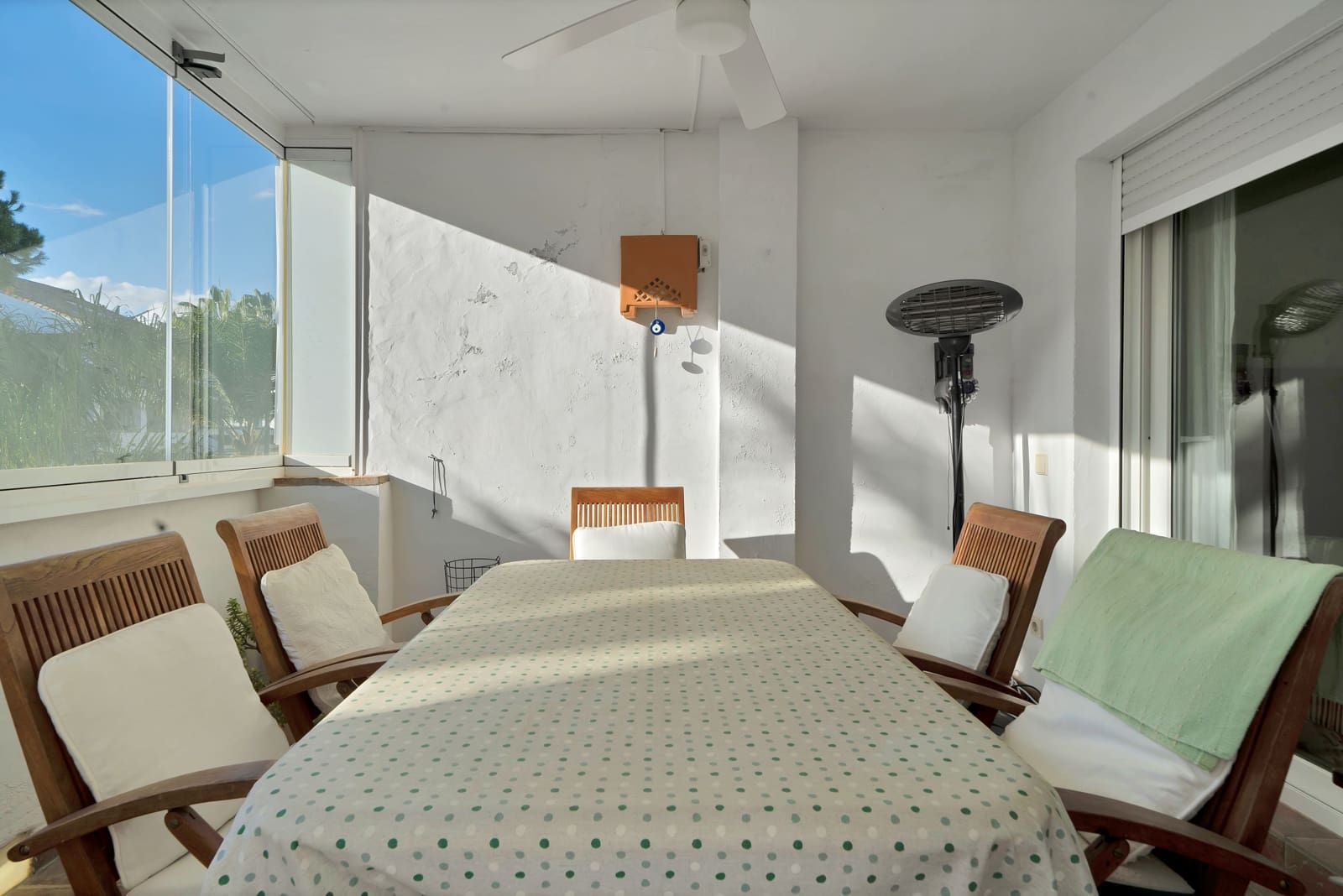 3 sypialnia Apartament do wynajęcia w Marbella z basenem - 3 500 € (Ref: 8792578)