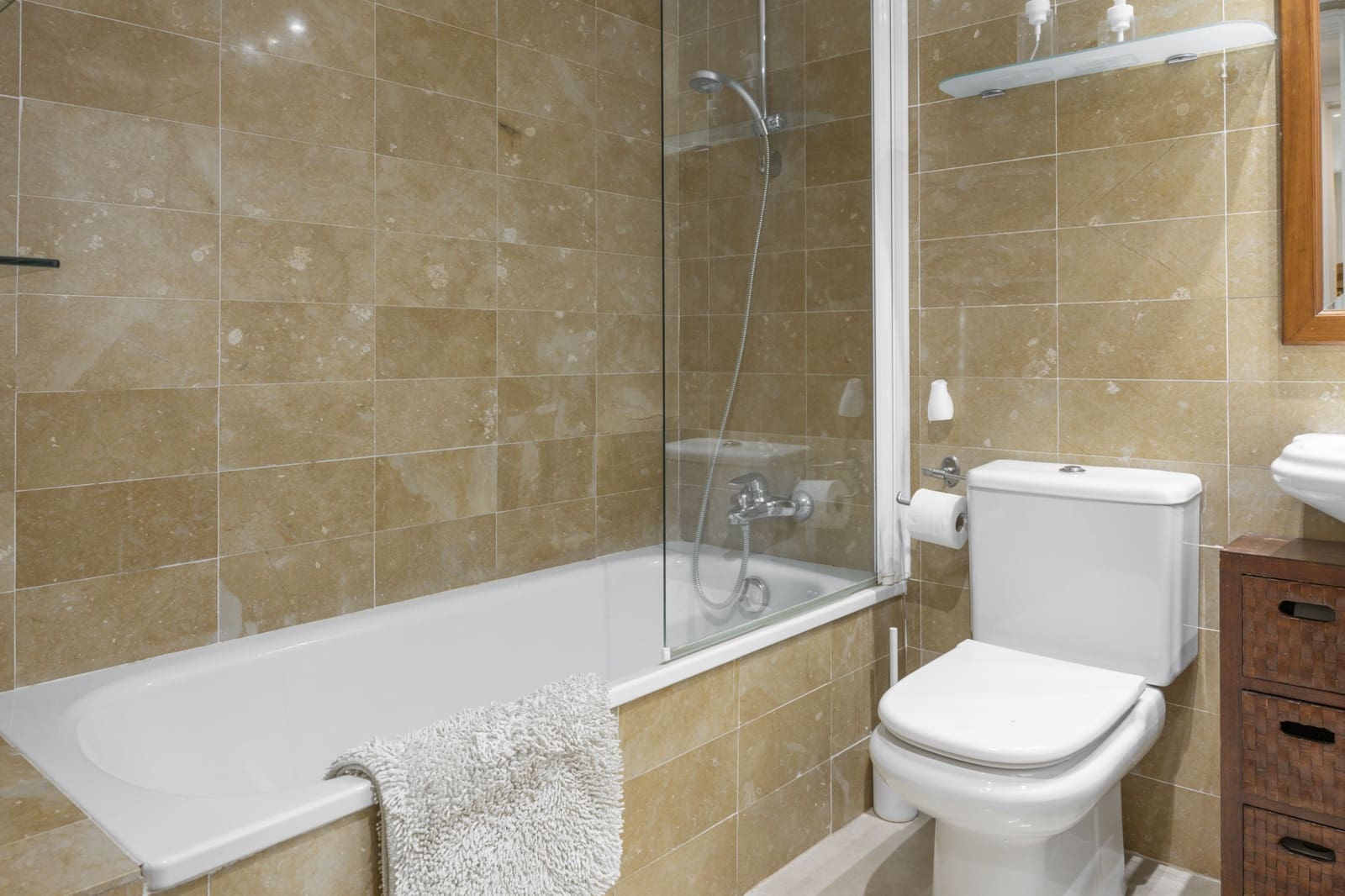 3 sypialnia Apartament do wynajęcia w Marbella z basenem - 3 500 € (Ref: 8792578)