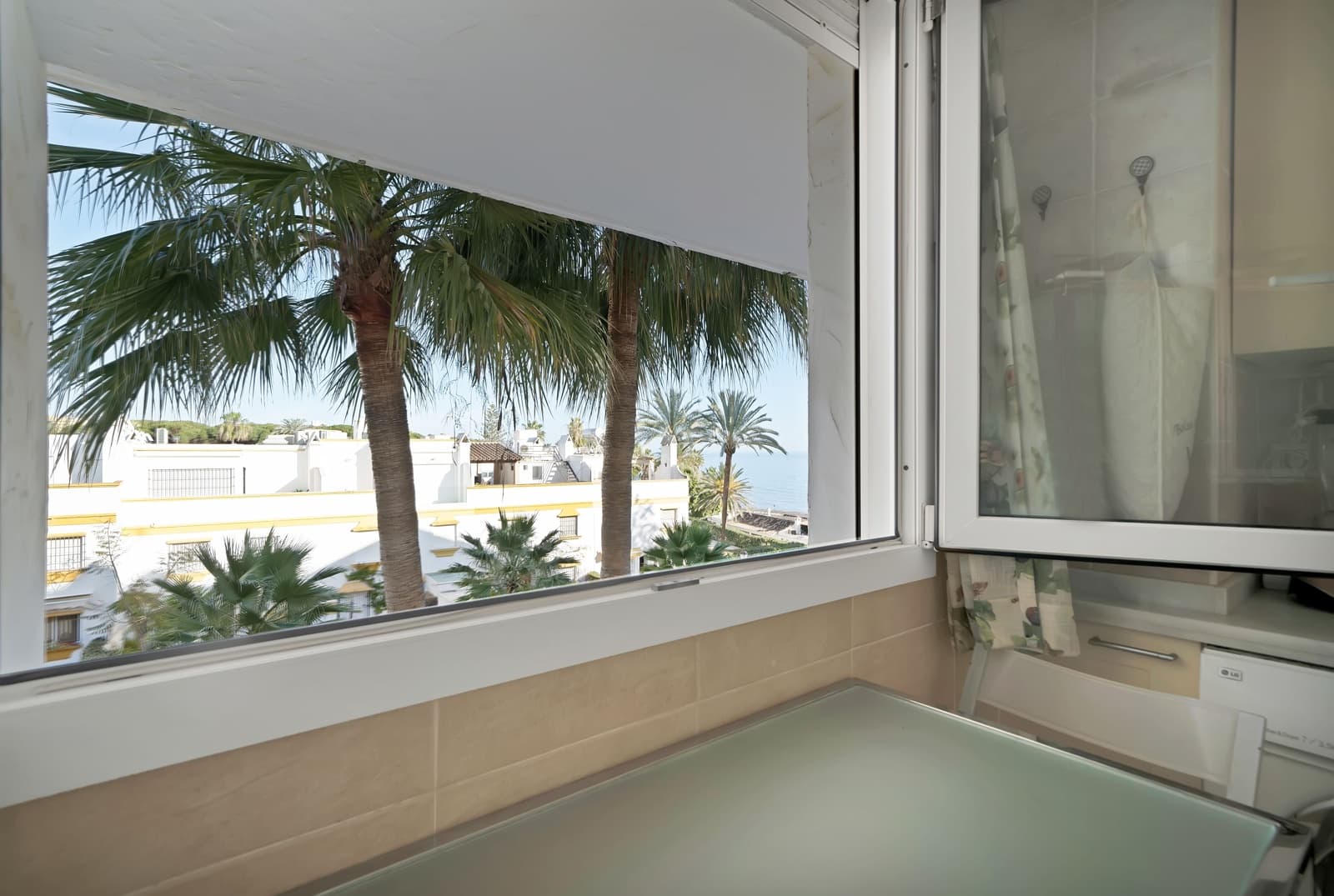 3 sypialnia Apartament do wynajęcia w Marbella z basenem - 3 500 € (Ref: 8792578)