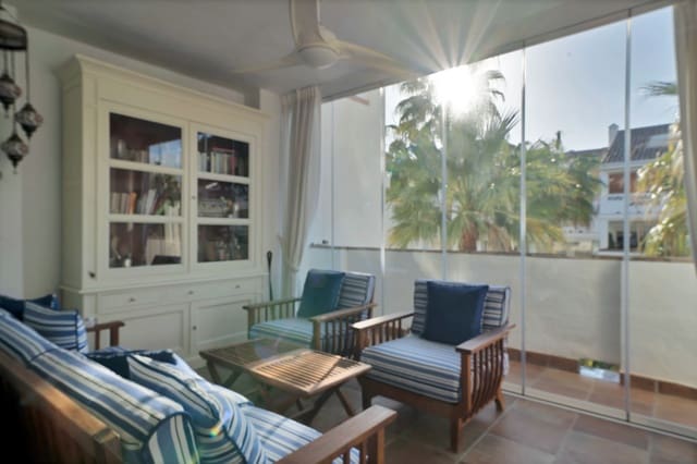 3 soveværelse Lejlighed til leje i Marbella med swimmingpool - € 3.500 (Ref: 8792578)