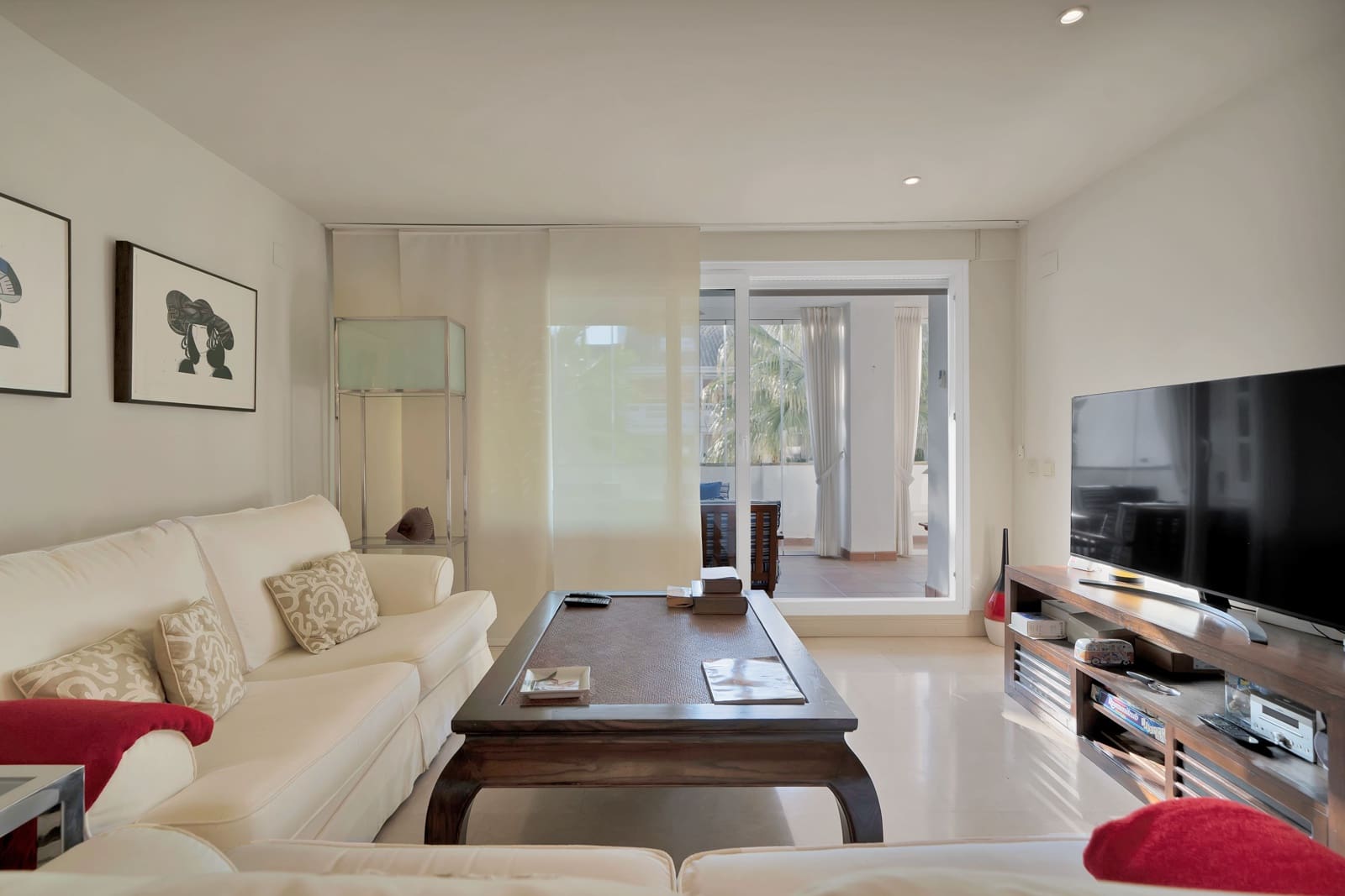 3 sypialnia Apartament do wynajęcia w Marbella z basenem - 3 500 € (Ref: 8792578)