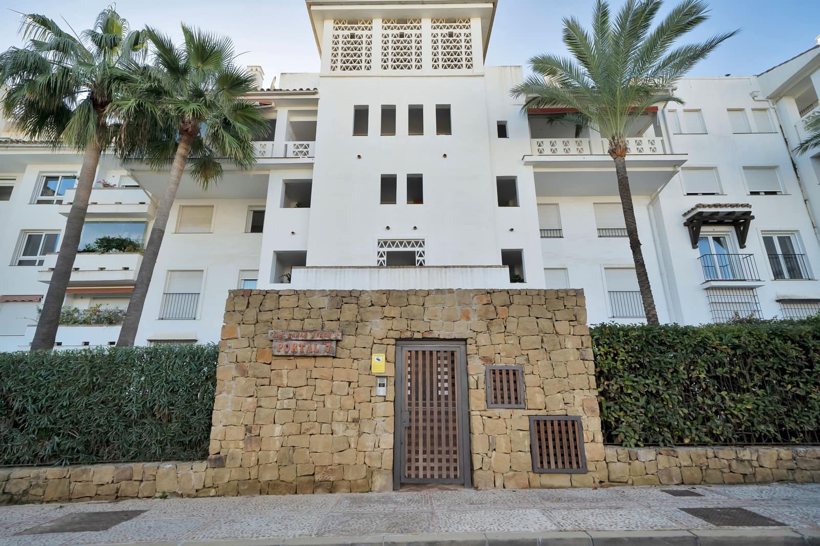 3 sypialnia Apartament do wynajęcia w Marbella z basenem - 3 500 € (Ref: 8792578)