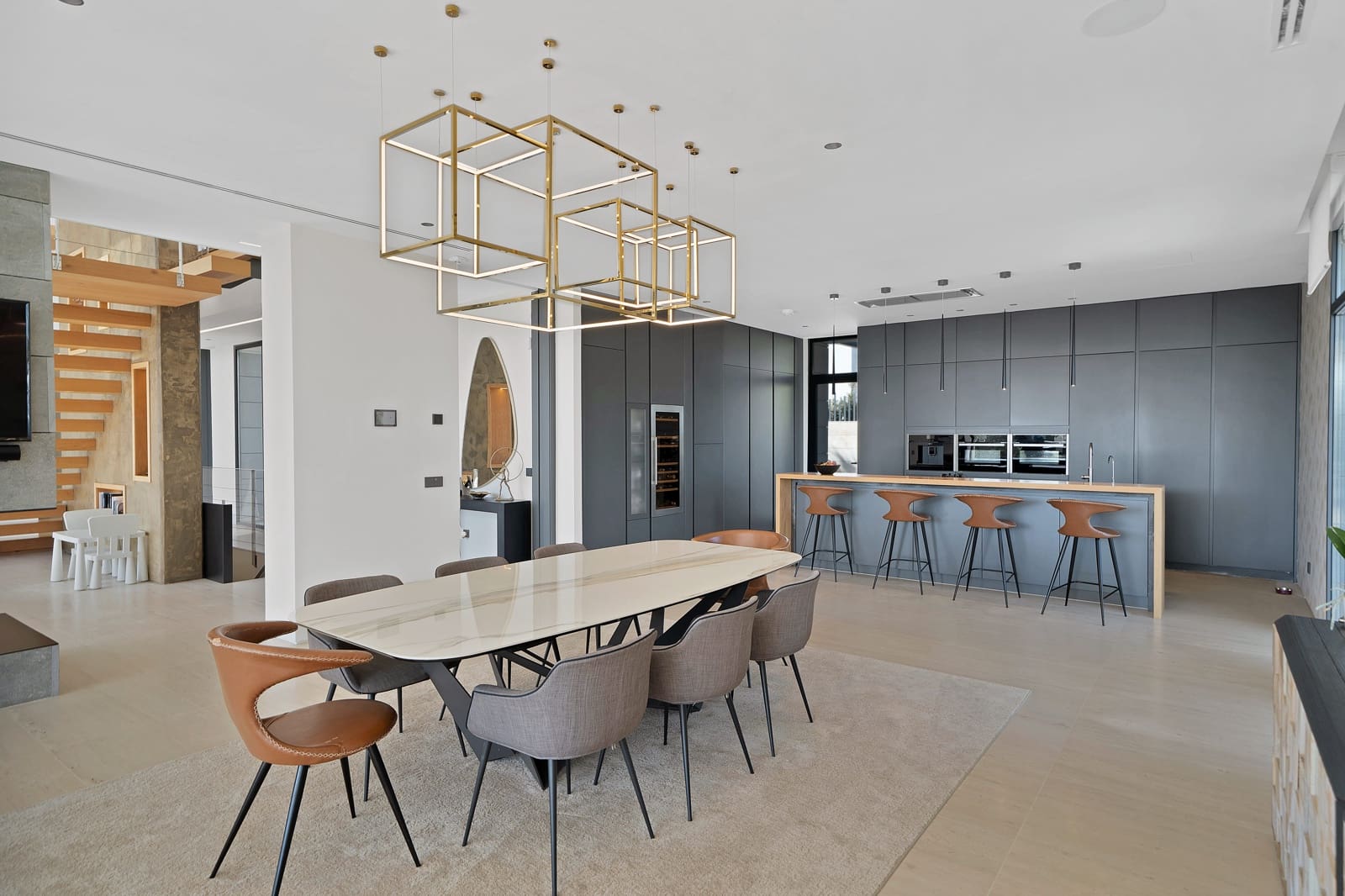 6 bedroom Villa for sale in Marbella with pool - € 6,850,000 (Ref: 8834698)