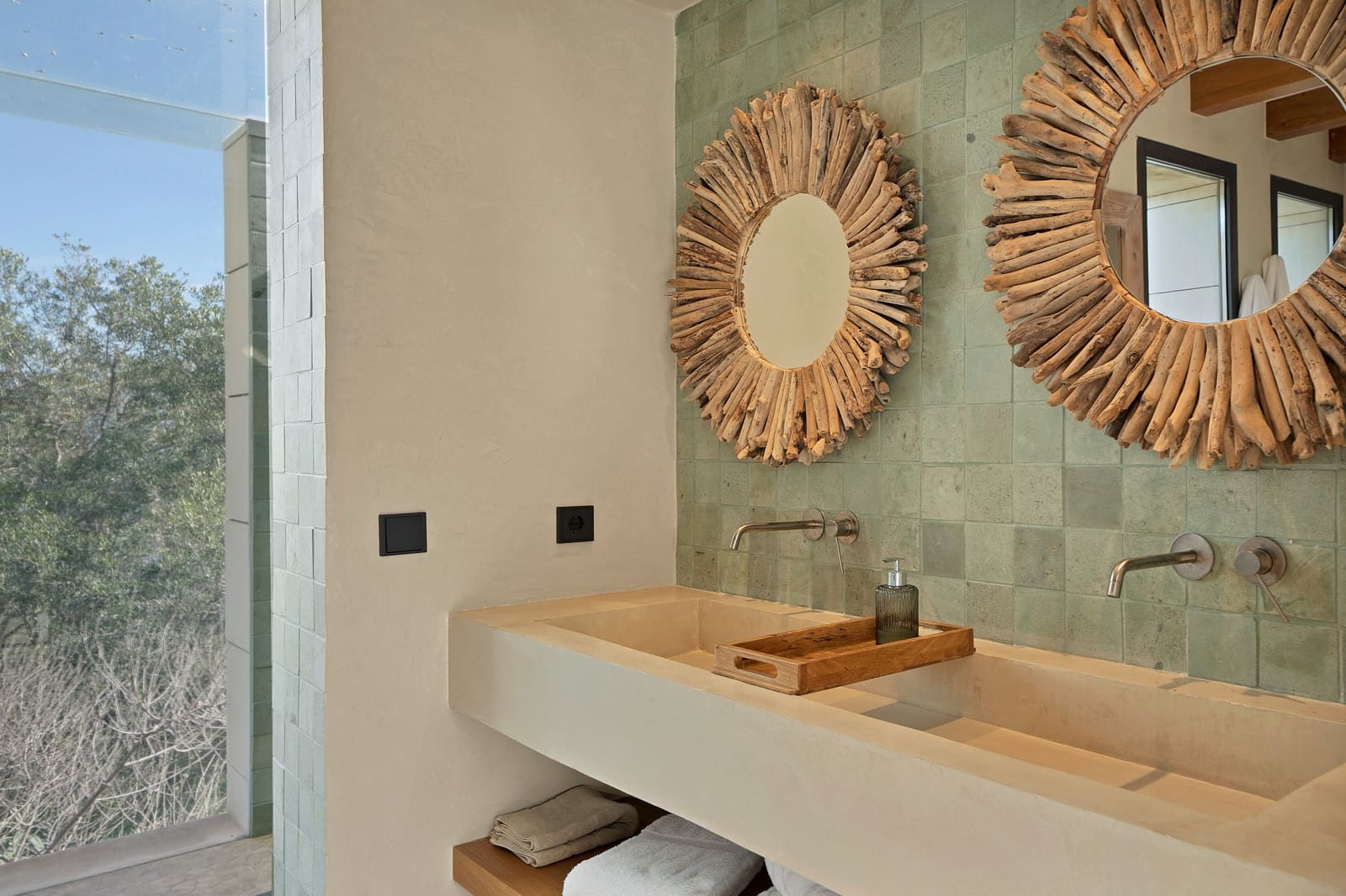 6 bedroom Villa for sale in Marbella with pool - € 6,850,000 (Ref: 8834698)