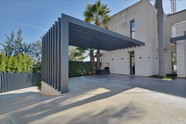 6 makuuhuone Huvila myytävänä paikassa Marbella mukana uima-altaan - 6 850 000 € (Ref: 8834698)