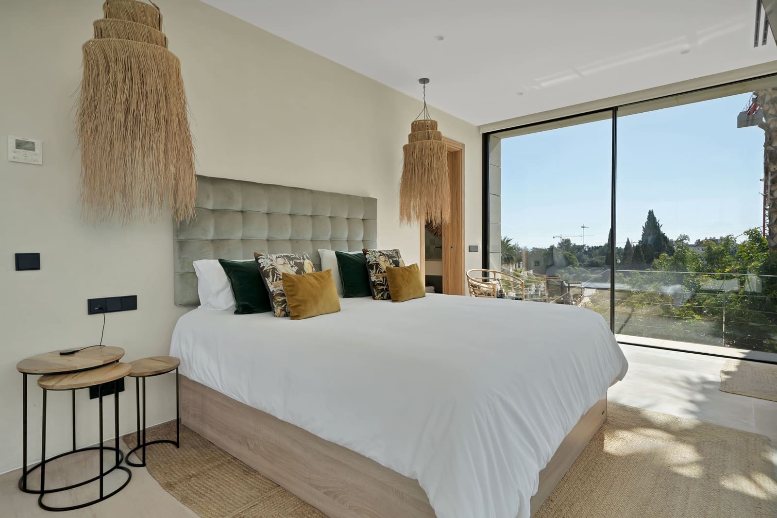 6 bedroom Villa for sale in Marbella with pool - € 6,850,000 (Ref: 8834698)