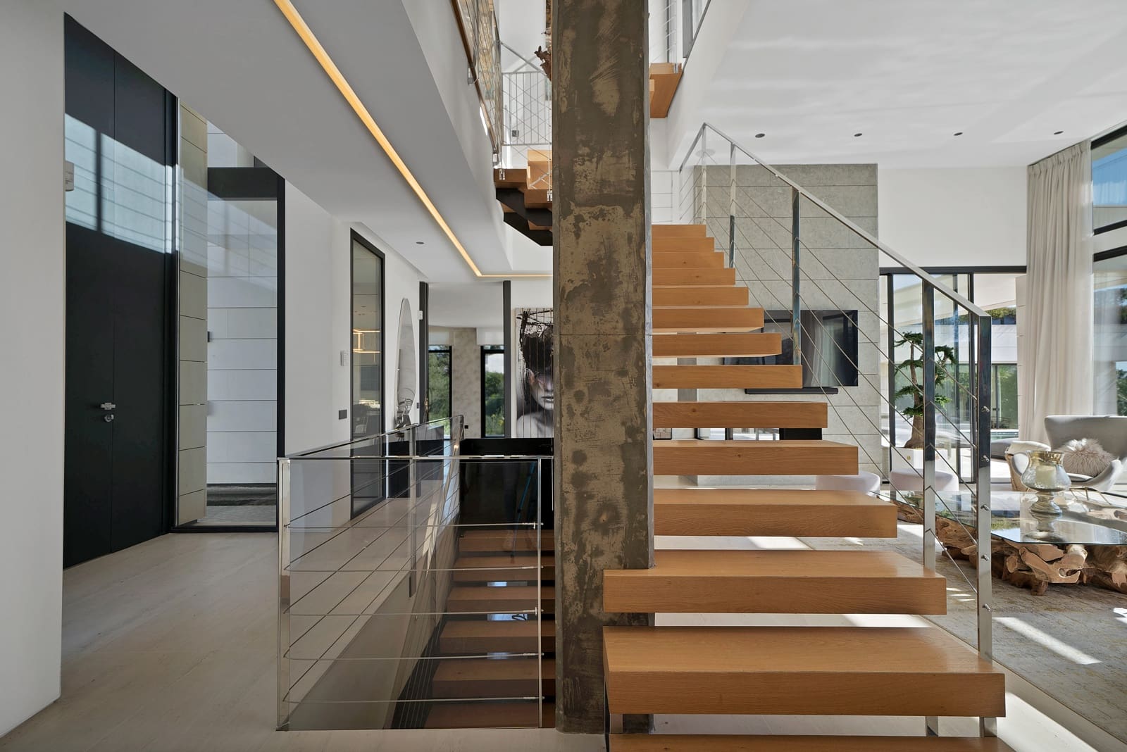 6 bedroom Villa for sale in Marbella with pool - € 6,850,000 (Ref: 8834698)