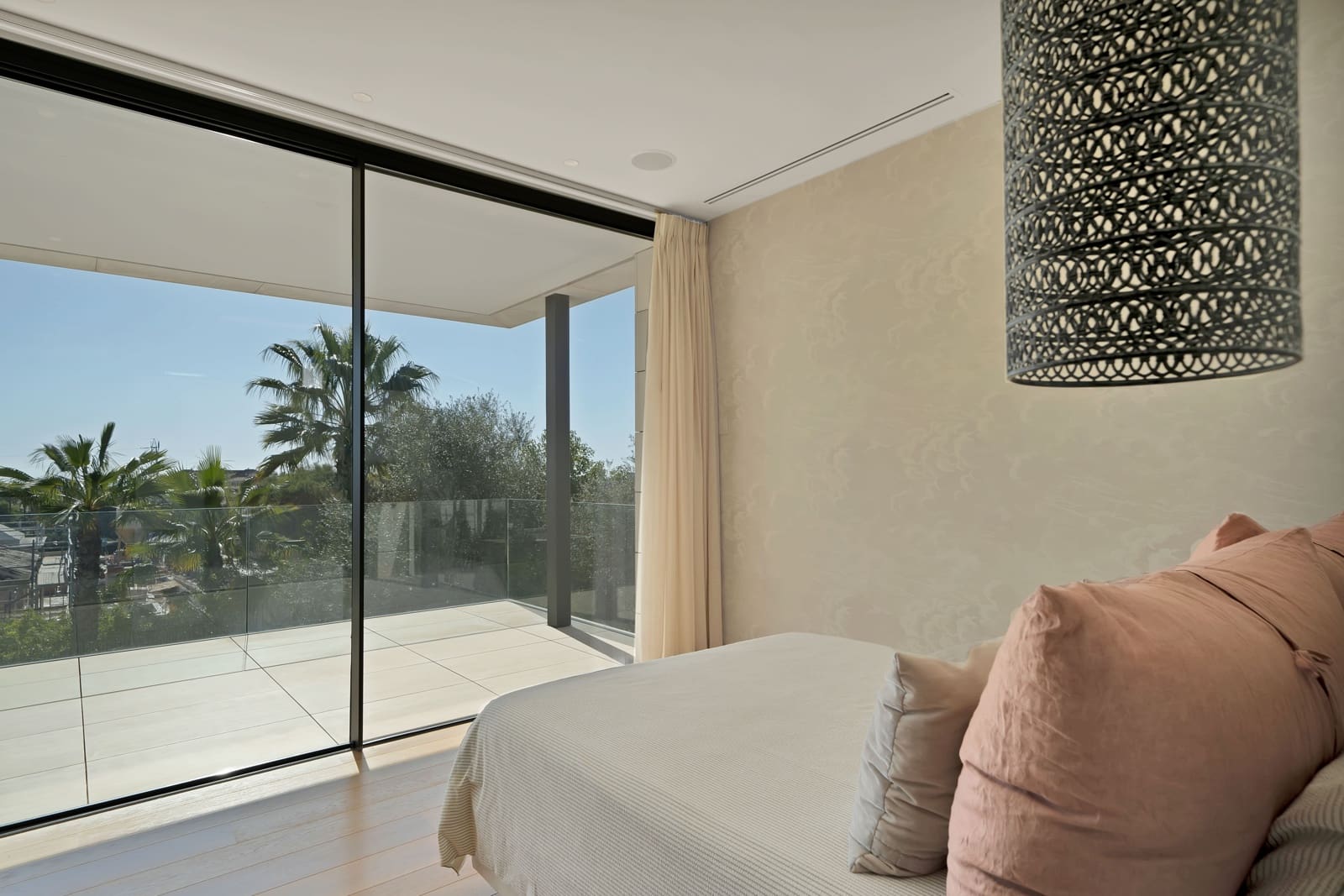 6 bedroom Villa for sale in Marbella with pool - € 6,850,000 (Ref: 8834698)