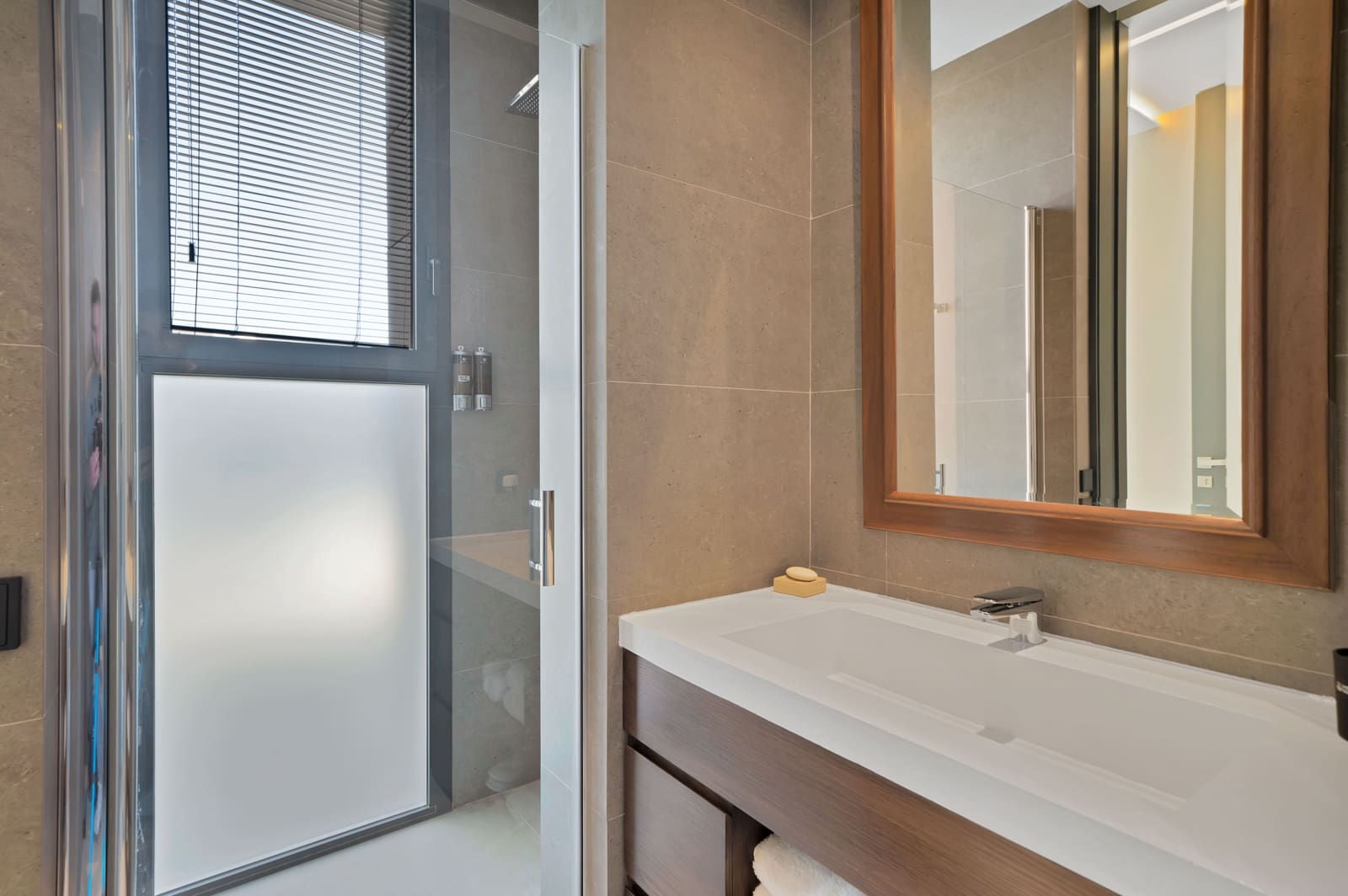 6 bedroom Villa for sale in Marbella with pool - € 6,850,000 (Ref: 8834698)